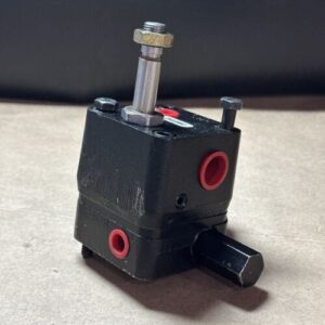 NEW IN BOX- Parker Series 35 Lift Table Pump 2002252 / 4527 L 10 || WARRANTY!!! - Image 4