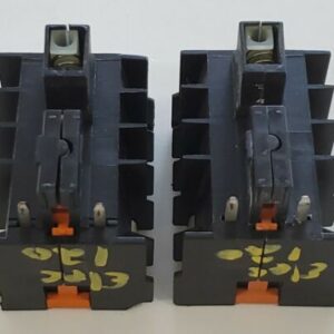 *PREOWNED* LOT OF 2 SIEMENS Auxiliary Switch Blocks 2NO+2NC contact + Warranty! - Image 6