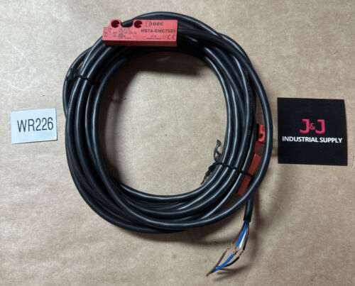 NEW WITHOUT BOX- IDEC HS7A-DMC7905 Magnetic Non-contact Safety Switch + WARRANTY Main Image