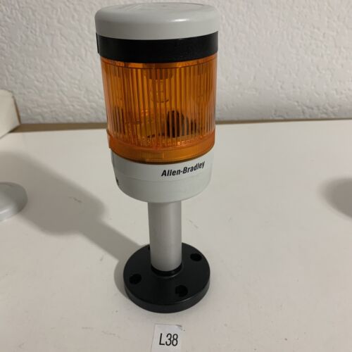 Allen-Bradley 855T-B24DN5 Amber Stack Light 24V AC/DC 0.271A w/855T-GPM25 Base Main Image