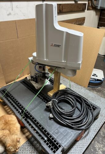 Mitsubishi Industrial Robot MELFA Model RH-12FH-D RH-12FH8535N-D1-S15 12KG Main Image