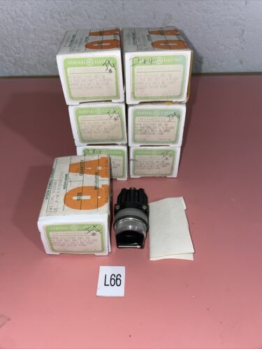General Electric CR104B2211 (Lot Of 7) NIB Fast Shipping + Warranty Main Image