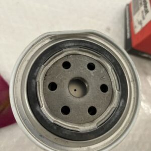 Bobcat 6 599 587 Oil Filter (Please See Photos Filter dented) - Image 4