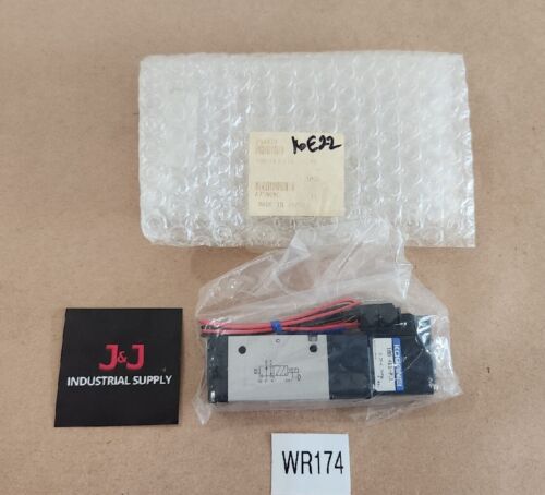 *NEW* Koganei 180-4E1-PLL Pneumatic Solenoid Valve 24Vdc 0.15~0.7MPa + Warranty! Main Image