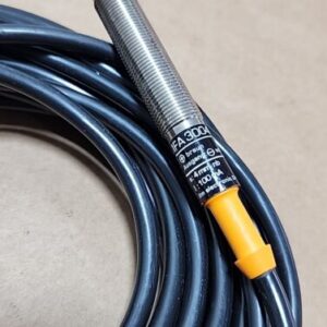 *NEW* IFM Efector IFA3004KANOG Sensor 24-36Vdc 4mm Sensing 100mA + Warranty! - Image 2