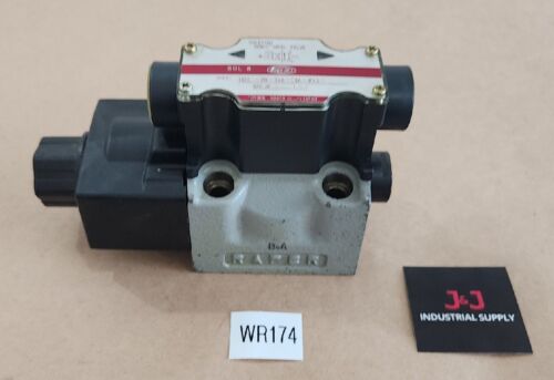*PREOWNED* Toyooki HD3-2S-BcA-03A-WYA2 Solenoid Directional Valve + Warranty! Main Image