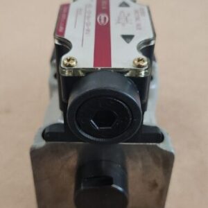 *PREOWNED* Toyooki HD3-2S-BcA-03A-WYA2 Solenoid Directional Valve + Warranty! - Image 4