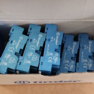 *NEW* [8] Finder 94.74 Din Rail Screw Terminal Sockets 10A 250V + Warranty! - Image 7