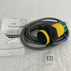 BANNER S30SP6FF200 200 mm Fixed Field Suppression Optical Sensor - Image 1