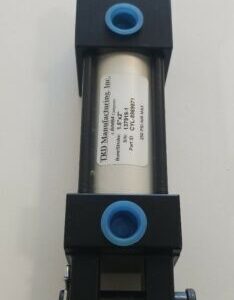 *NEW* TRD MANUFACTURING CYL-8969971 250PSI. 1.5"x2" (137919-1) - Image 4
