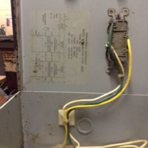 Used Daykin Transformer With Receptacle Model ML2F1-01 A622 - Image 3