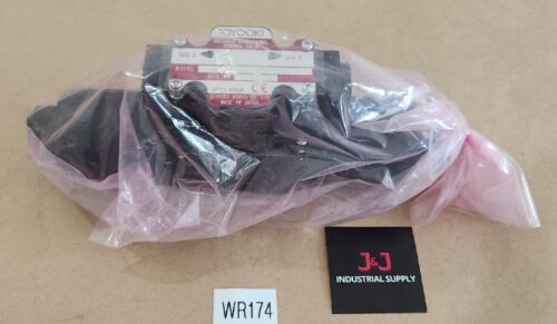 *NEW* Toyooki HD3-3W-BG1A-025D-WYR1 Hydraulic Directional Valve + Warranty! Main Image
