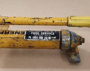 *PREOWNED* Enerpac PH-39 Hydraulic Hand Pump 10,000Psi [PUMPS SLOW] + Warranty! - Image 4