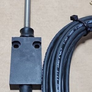 *NEW* Schmersal EM14-TF-5M Position Limit Switch 230V/5A 5M Cable + Warranty! - Image 4