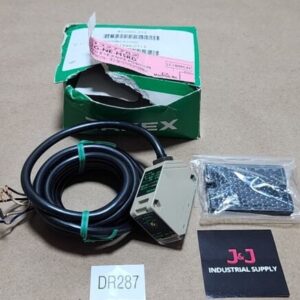 *NEW SURPLUS* Takex NEM5RD Photoelectric Sensor 24-240Vac/Dc FA12XB + Warranty! - Image 1
