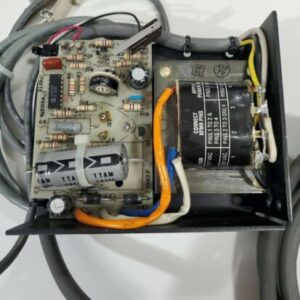 *PREOWNED* Elpac Power Systems SOLV15-5W/OVP Power Supply Input w/ Power Cables - Image 4
