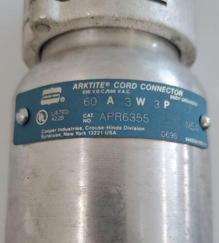 *New* Panduit F2X4WH6 Wire Duct Narrow Slot White 2.25W x 4D x 72L (Qty Of 10) Main Image