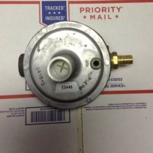 Maxitrol Gas Regulator Valve - Image 1