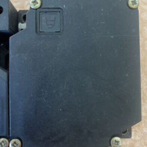 PREOWNED- Schmersal AZM160-14YRPKA Interlock Safety Switch 24VAC/DC || Warranty! - Image 3
