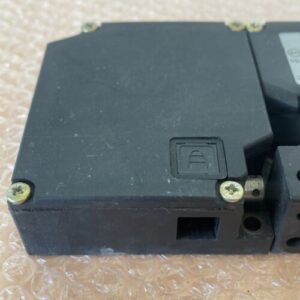 PREOWNED- Schmersal AZM160-14YRPKA Interlock Safety Switch 24VAC/DC || Warranty! - Image 6