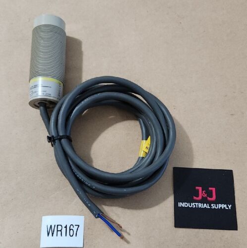 *PREOWNED* Omron E2K-X15MY1 Capacitive Proximity Switch 100-240Vac + Warranty! Main Image