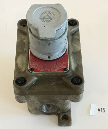 *Pre~Owned* Appleton N1D75-2023 Receptacle 20A 1HP 125VAC + *Warranty* Main Image