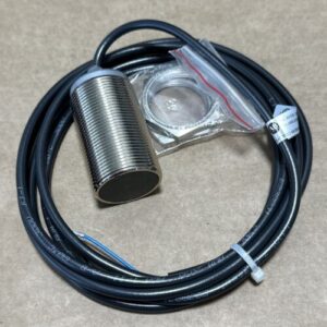 NEW - Allen-Bradley 872C-M15NP30-E2 Inductive Proximity Sensor 10-30VDC, 200mA - Image 3