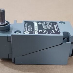 *BRAND NEW* Allen-Bradley 802T-APJ1 /J Oiltight Limit Switch 120V + Warranty! - Image 4