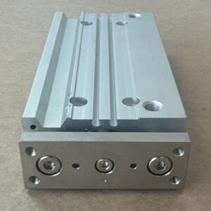 BRAND NEW- SMC MGPM20-100AZ Compact Guide Cylinder 20mm Bore 100mm Stroke 1.0MPa - Image 3