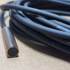 *NEW* Allen-Bradley 872C-D2NP8-E5 /E Inductive Proximity Sensor 5-30Vdc Warranty - Image 3