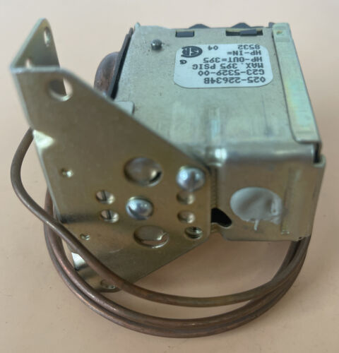 *NEW* CUTLER-HAMMER WMS1D02 1 POLE 2A/AMP CIRCUIT BREAKER*TWO PACK VALUE BUNDLE* Main Image