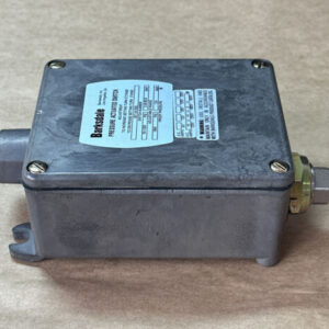 BRAND NEW- Barksdale Bourdon Tube Pressure Switch 50-1200PSI, 1800PSI MAX 🇺🇸 - Image 7
