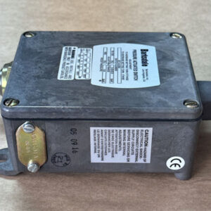 BRAND NEW- Barksdale Bourdon Tube Pressure Switch 50-1200PSI, 1800PSI MAX 🇺🇸 - Image 8