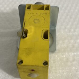 Banner LV1 Multi-Beam Retroreflective Photoelectric Scanner Block 120VAC - Image 5