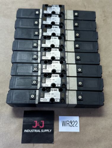 (8) PREOWNED SMC VFS2200-5FZ Solenoid Valve Double Plug-in Base Mount + WARRANTY Main Image