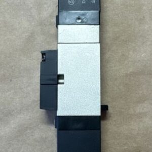 (8) PREOWNED SMC VFS2200-5FZ Solenoid Valve Double Plug-in Base Mount + WARRANTY - Image 4