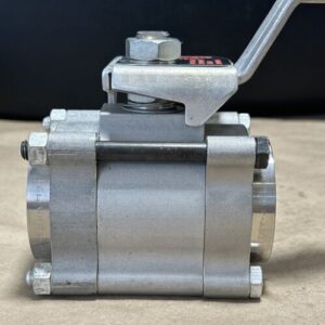 NEW OPEN BOX- Whitey Ball Valve SS-67TF20 Stainless 60 Series 1-1/4" 2200PSI WOG - Image 4