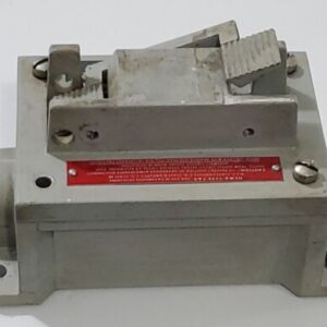 *PREOWNED* AB 800H-2HGM7 Double Lever Maintained Hazardous Location Push Button - Image 4