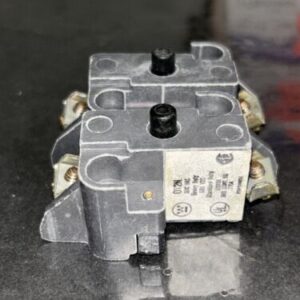 * New In Box (Lot Of 5) Westinghouse OT2N Contact Block S# 2602D69G04# - Image 6