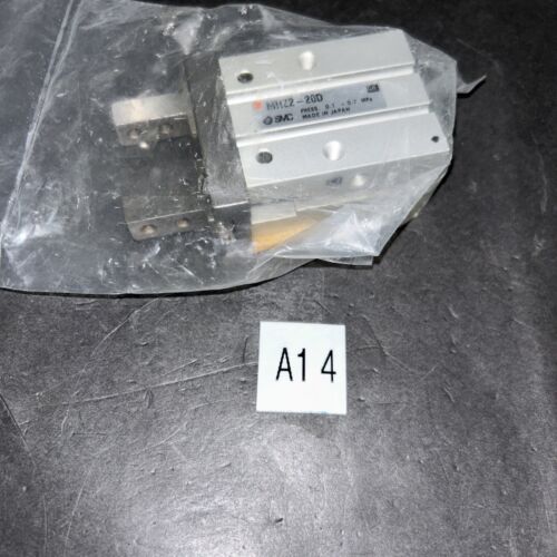 SMC MHZ2-20D Pneumatic Parallel Gripper Double Action 20mm Bore New Main Image