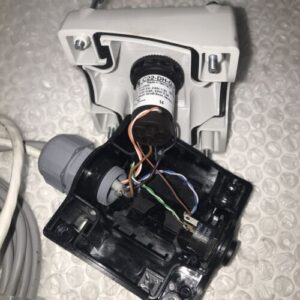 *Used LBX1 Baco Eaton C22-DH-G-K20 Green Push Button Switch Enclosure # - Image 5