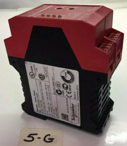 *PREOWNED* SCHNEIDER ELECTRIC XPS-VNE SAFETY RELAY XPSVNE1142P + WARRANTY! Main Image