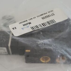 *NEW* Burkert 99589900 Pneumatic Valve 3/2 Way 5470 C 4,0 240Vdc + Warranty! - Image 3