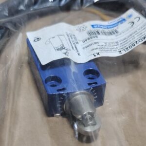 *FACTORY SEALED* Telemecanique XCMD2502L2 Limit Switch 805940 🇺🇸 + Warranty! - Image 6