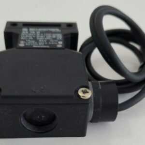 *PREOWNED* Schmersal AZ 16 zi IEC947-5–1 VDE0660 AC-15 230Vac 4A + Warranty! - Image 2