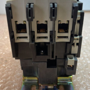 NEW W/Factory Packaging- Telemecanique LC1D8011 JEM AC3 1.0-0 600VAC 60HP 125A - Image 3