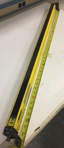 Banner EZ-Screen Light Curtain Receiver SLSE30-900Q8 Defined Area 900mm*Warranty Main Image