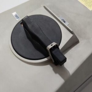 *PREOWNED* Crouse-Hinds Arktite CSR6352 Receptacle 600Vac 60A 4P 3W + Warranty! - Image 9