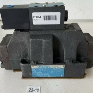 *NEW* EATON VICKERS DG18V-3-2A-P-60/DG19S-8-2A-P-30 DIRECTIONAL CONTROL VALVE - Image 1