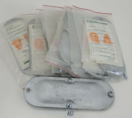 *NEW & USED* LOT OF 9 Crouse-Hinds 580 1-1/2" Conduit Body Covers + Warranty! Main Image